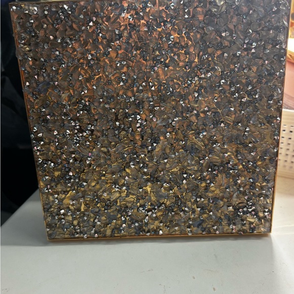 revolution ultimate crystal pallet🔮 - Picture 2 of 3